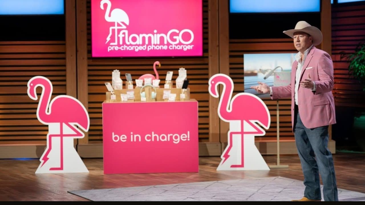 Flamingo Charger
